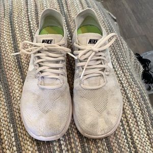 NIKE FREE RN FLYKNIT TENNIS SHOES! WHITE!